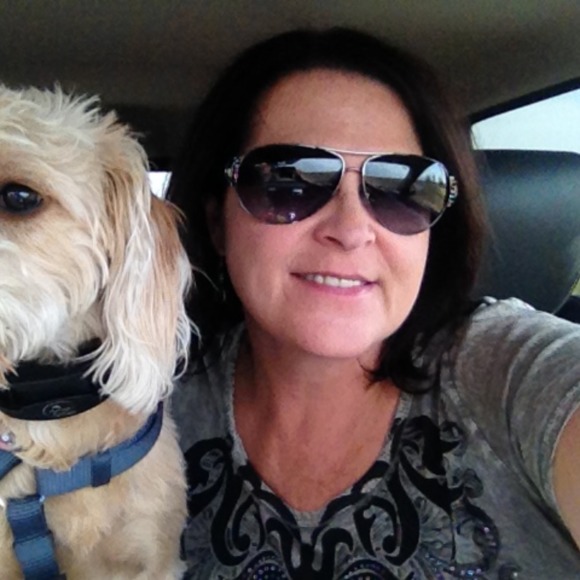 Meet your Posher, Viki - Picture 1 of 1